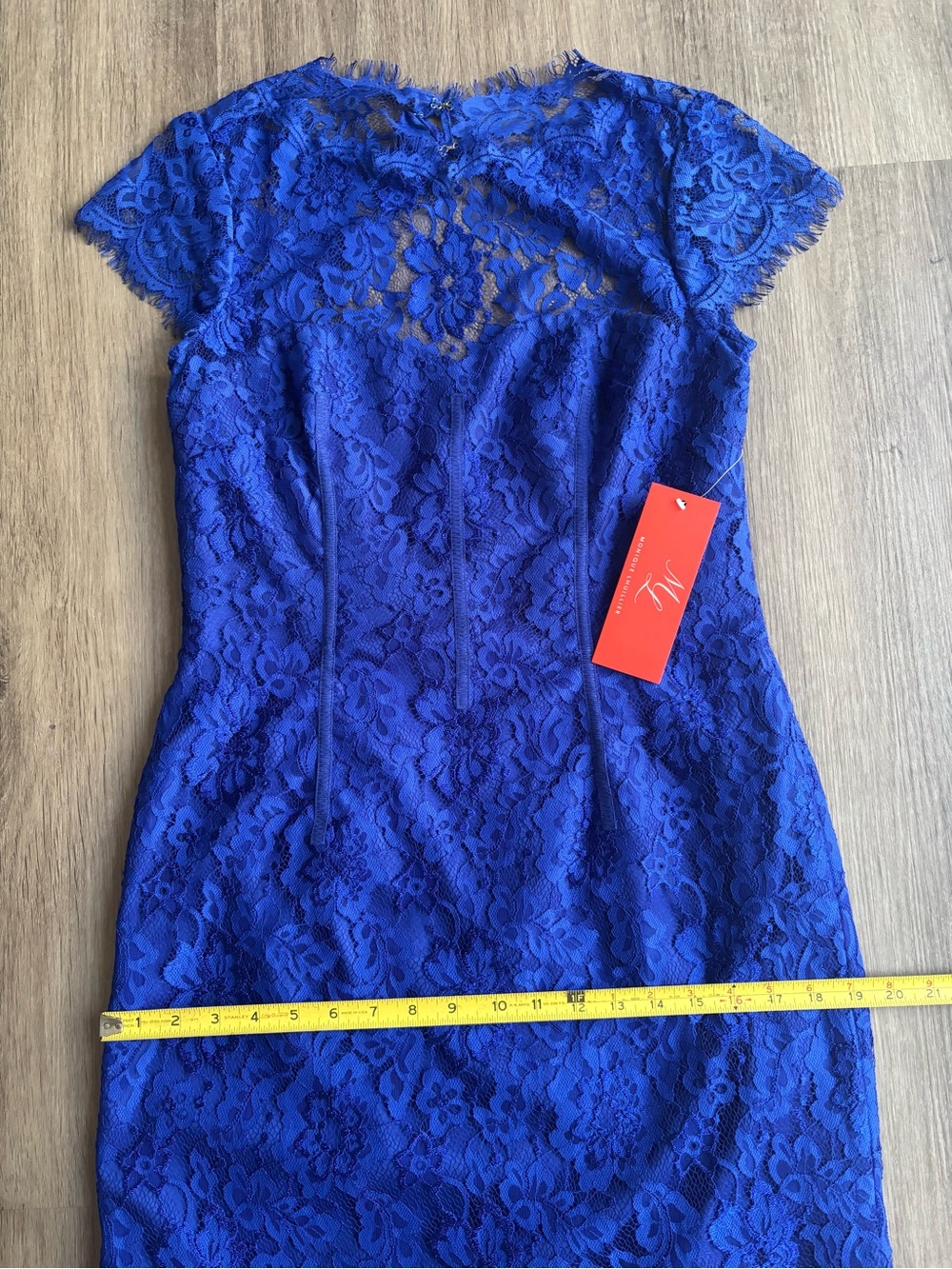 NWT Monique Lhuillier Lace Sheath Open Back Dress Size 10 - Picture 9 of 12